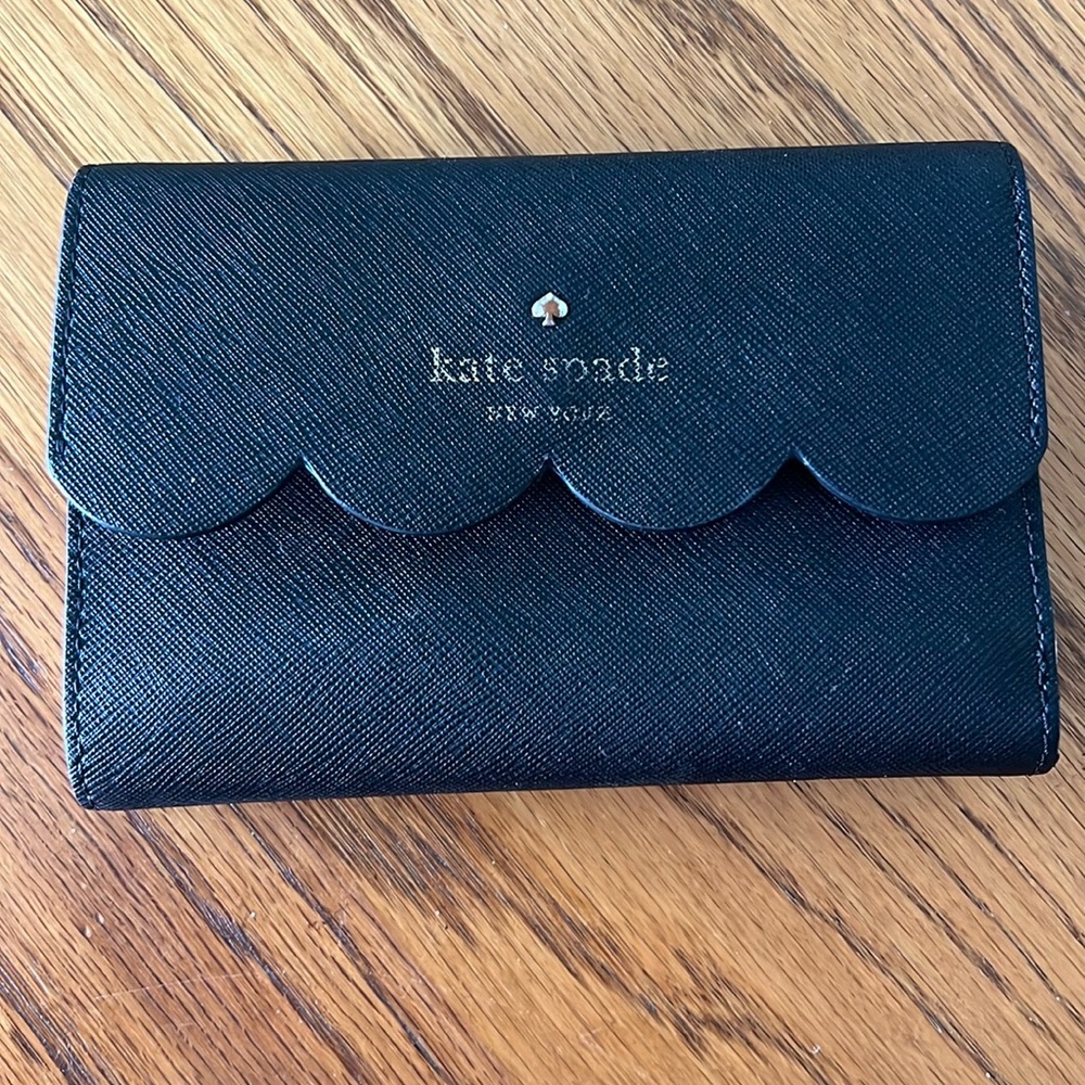 Kate Spade Black Leather Scallop Wallet
